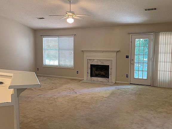 2nd image of 2860 Williams Farm Dr