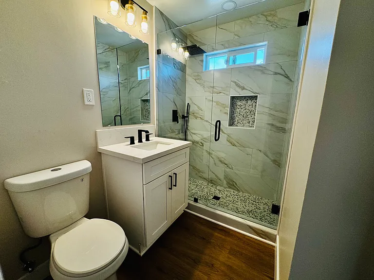 Walk in Shower.