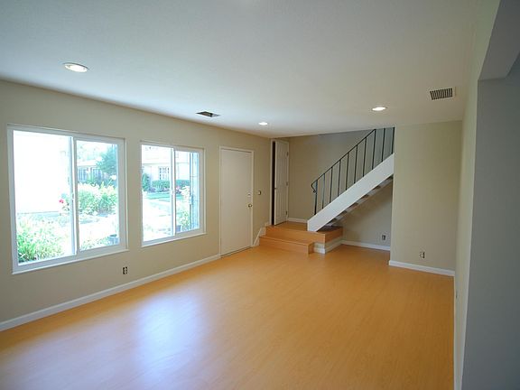 2nd image of 2123 Amstel Ct