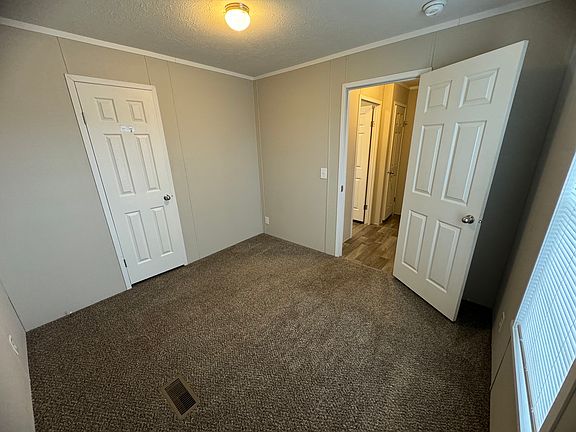 4th image of 99 Sycamore Blvd #99