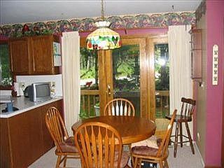 4th image of 17495 Parkwood #A