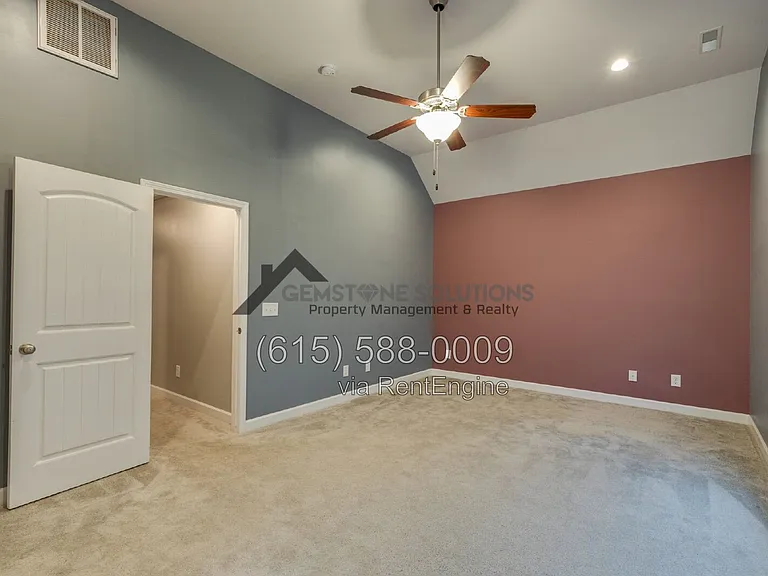 9055 Wheeler Dr — Photo 31
