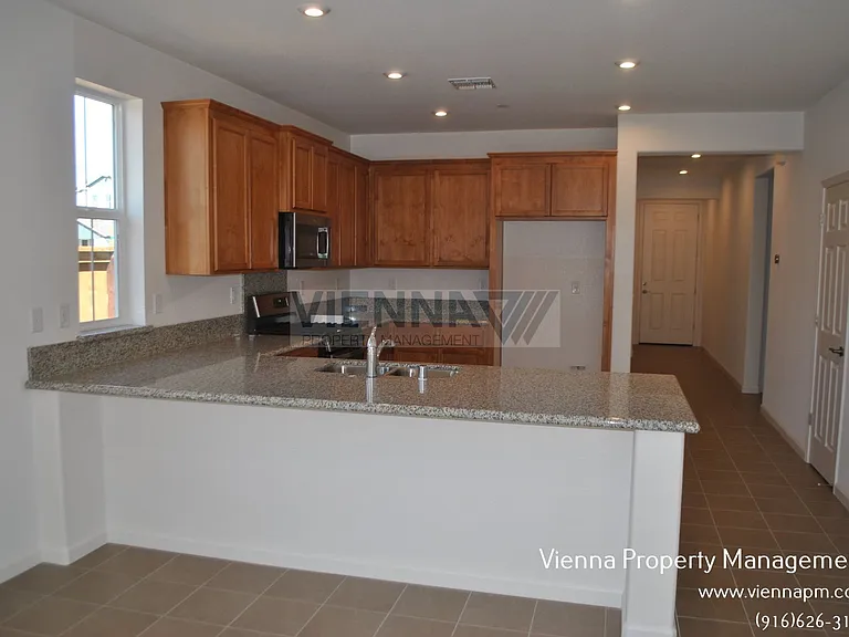 101 Chesapeake Ct — Photo 9