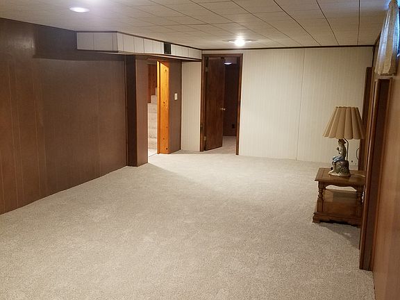 Rec room w/ new carpet