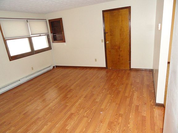 2nd image of 1312 N Chapel St APT 5