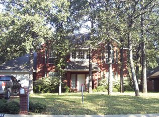 933 Glen Oak Dr, Burleson, TX 76028