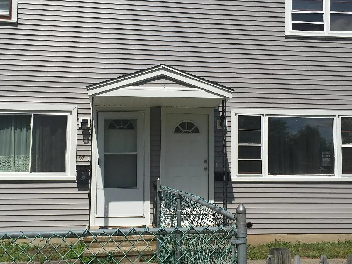 3 bed, 1.5 bath, 1224 sqft, $3,000 — Photo 2