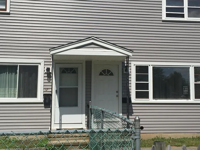 55 Woodend Rd — Photo 2