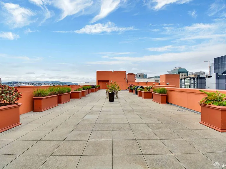 50 Lansing St #305 — Photo 17