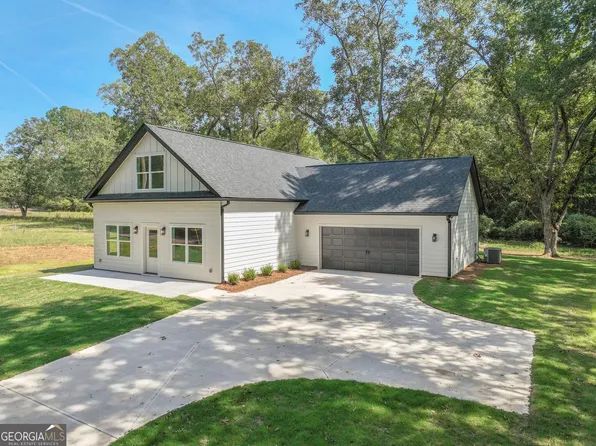 106 Little St, Williamson, GA 30292