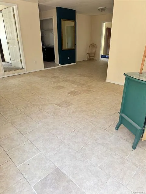 3 bed, 1.0 bath, 736 sqft, $2,800 — Photo 2