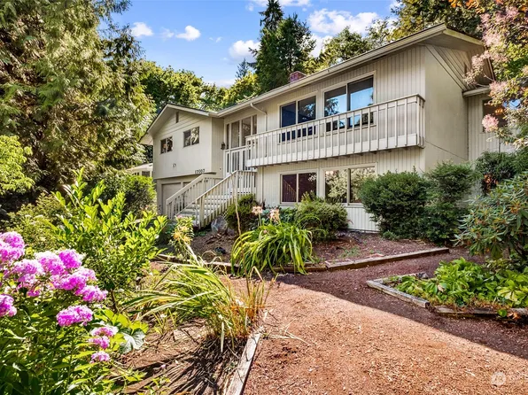 17007 11th Place SW, Normandy Park, WA 98166