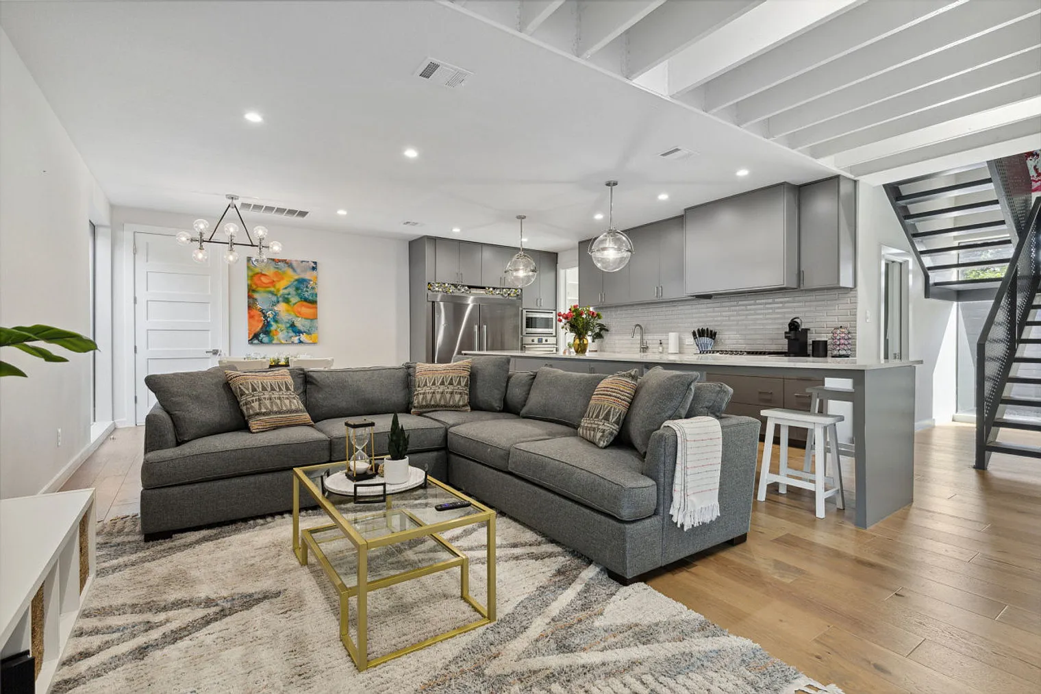 4 bed, 4.0 bath, $6,923 — Photo 1