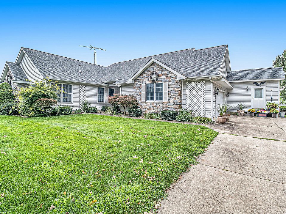 1st image of 25415 Ironwood Dr