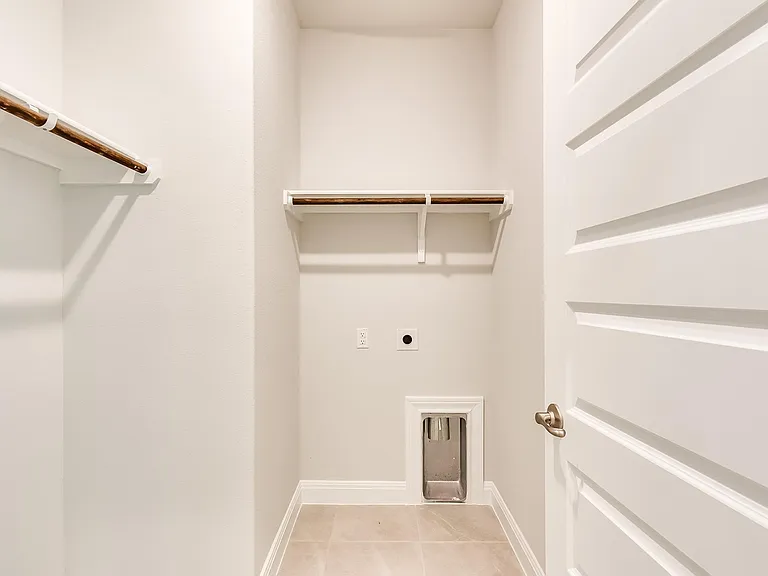 1005 Legend Milton Ln — Photo 27