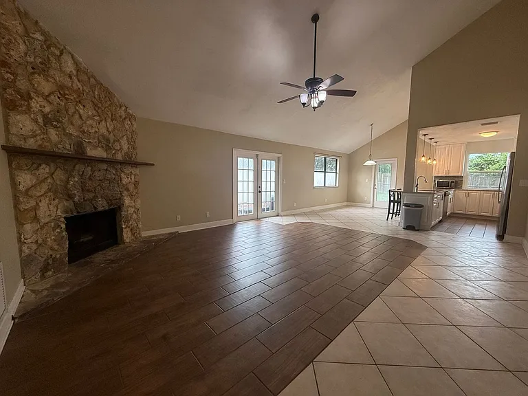 1172 Shallows Ct — Photo 2