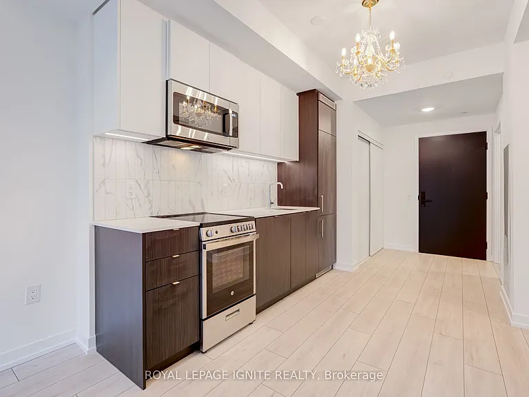 500 Dupont St #510 — Photo 9