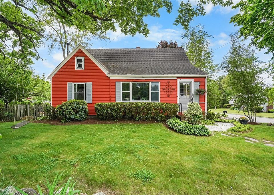 1st image of 207 Topsfield Rd