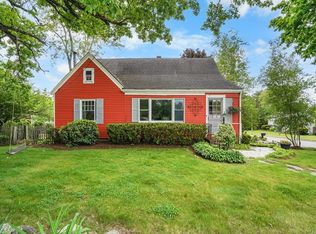 207 Topsfield Rd, Wenham, MA 01984