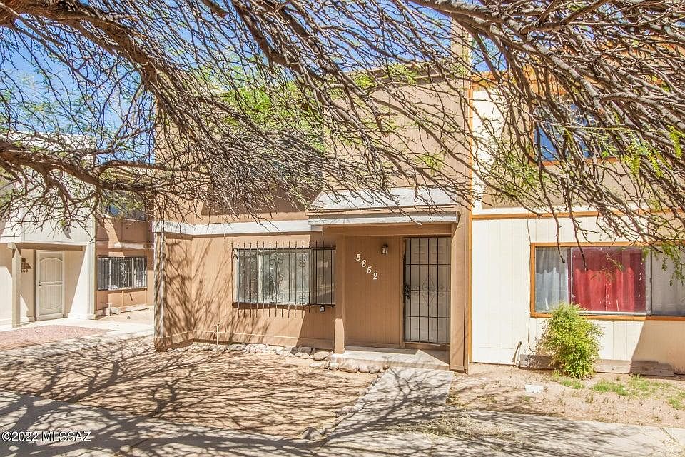 1st image of 5852 S Del Moral Blvd