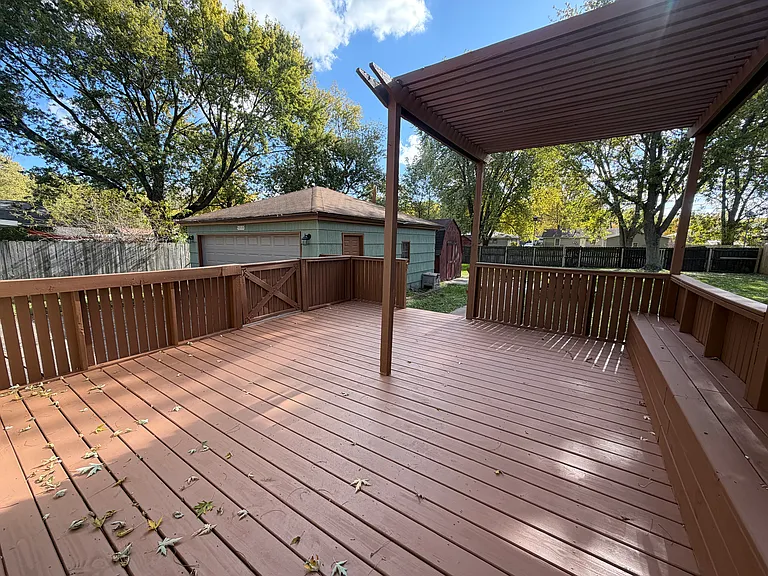 1713 E 46th Ave — Photo 22