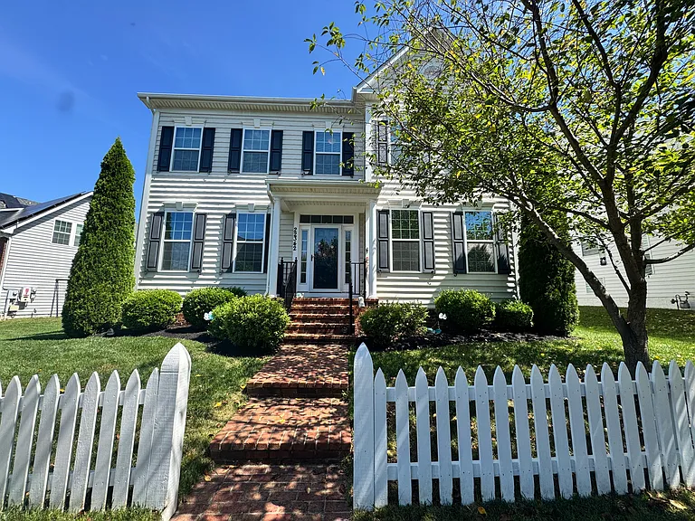 22342 Heron Neck Ter — Photo 1