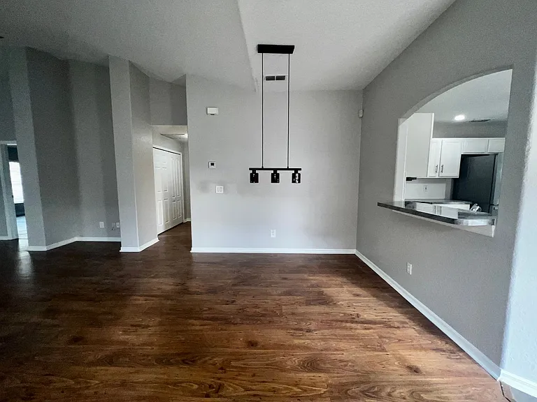 2620 Regency Oak Ln — Photo 9