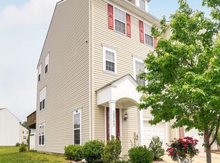 23177 Foxglove St, California, MD 20619