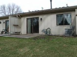 5831 Lake Curve Ln, Brooklyn Center, MN 55429