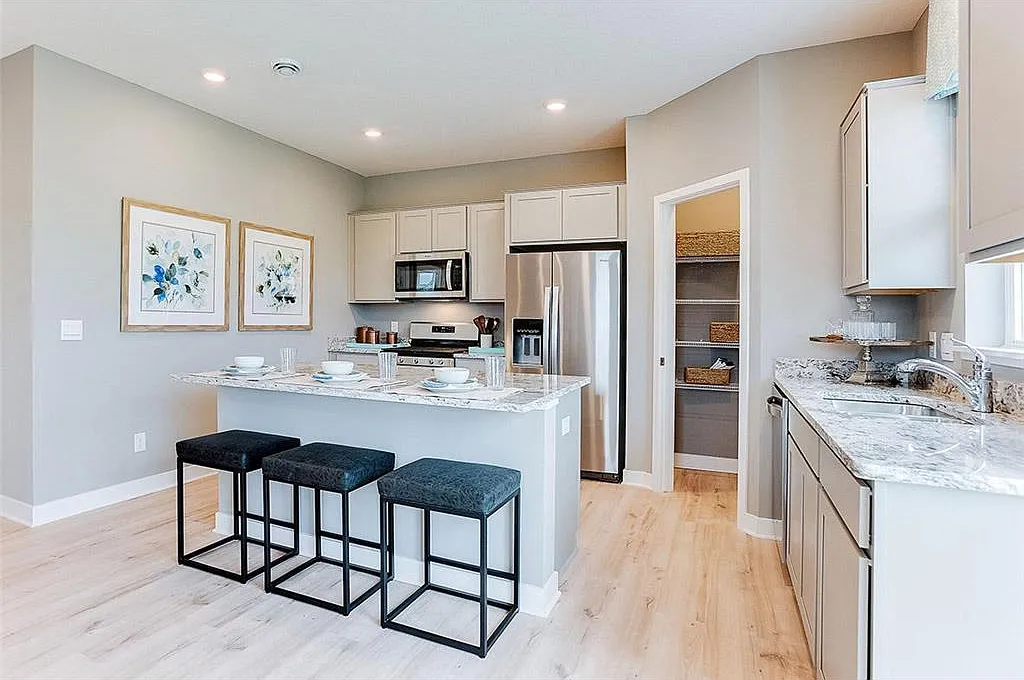 126XX Erskin Cir — Photo 4