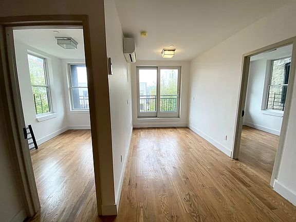 2nd image of 1068 Putnam Ave #4B
