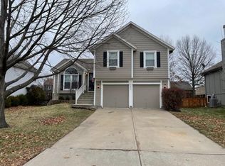 15615 S Apache St, Olathe, KS 66062