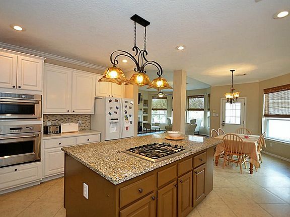 5th image of 8515 Hillsboro Pl