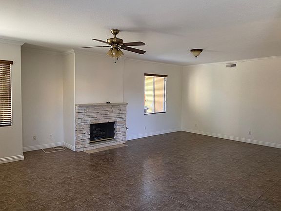 3rd image of 568 Ashford Ct