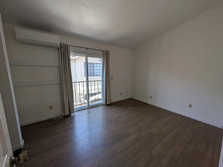 4510 Campus Ave #5 — Photo 20