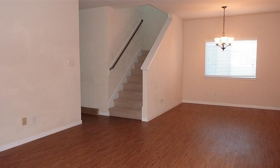 1st image of 11814 Jelicoe Dr