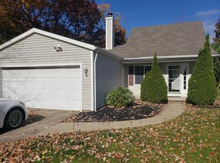 24320 Knickerbocker Rd, Bay Village, OH 44140
