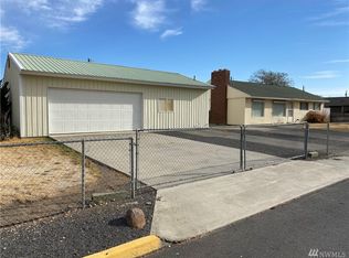 154 J St NE, Ephrata, WA 98823