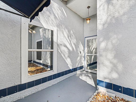 4th image of 3685 Oakhill Dr