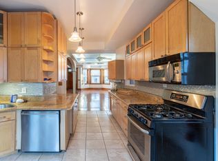 33 Randolph Pl NW #A, Washington, DC 20001