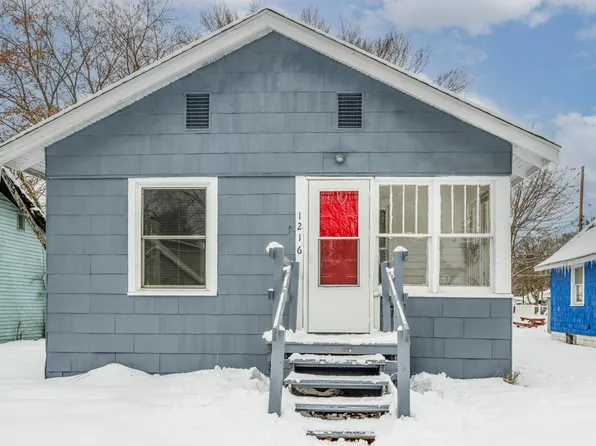 1216 Broadway Ave, Benton Harbor, MI 49022