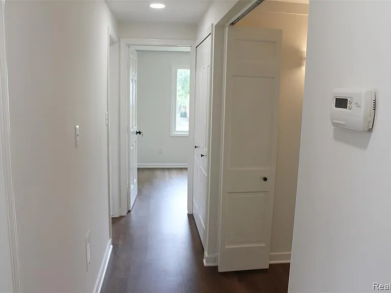 7246 Saint Auburn Dr — Photo 25