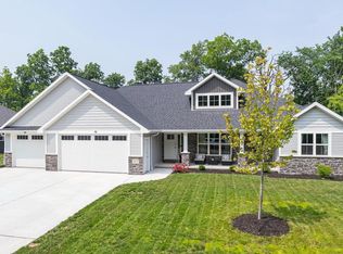 3571 Glen Oaks, Green Bay, WI 54311