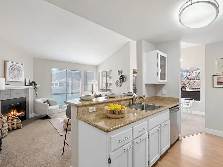 39149 Guardino Dr #243 — Photo 37