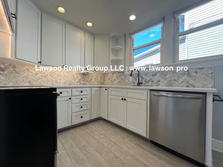 2148 Berkley Ave SW — Photo 34