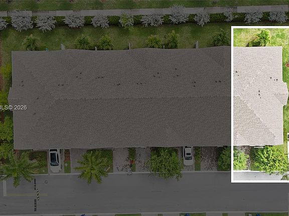 3rd image of 926 NW 3rd Ter #926