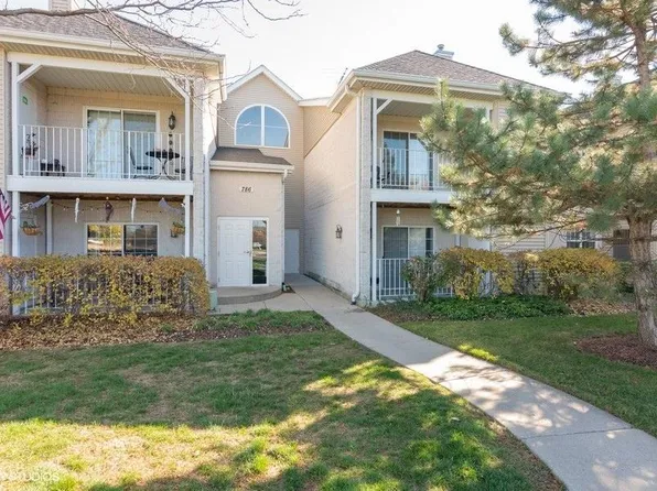 786 N Gary Ave Unit 208, Carol Stream, IL 60188