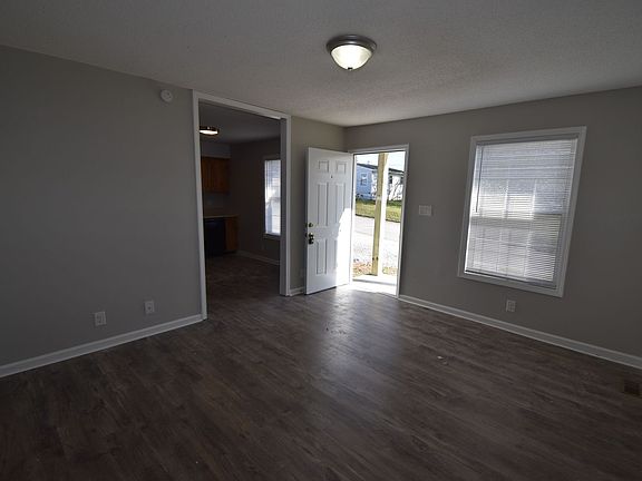 3rd image of 198 Beech St APT A