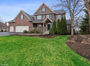 1928 Wicklow Rd, Naperville, IL 60564
