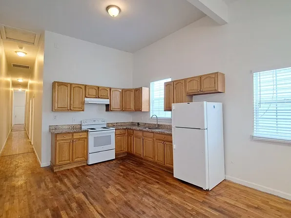 2539-41 Gravier